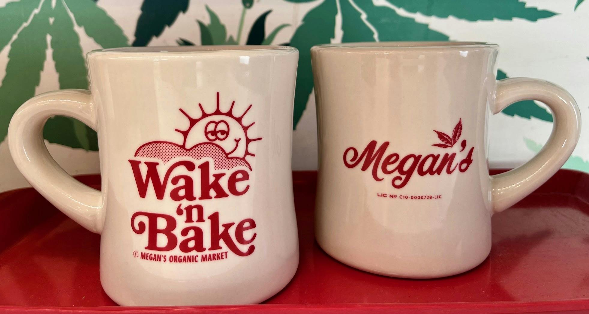 WAKE 'N BAKE MUG