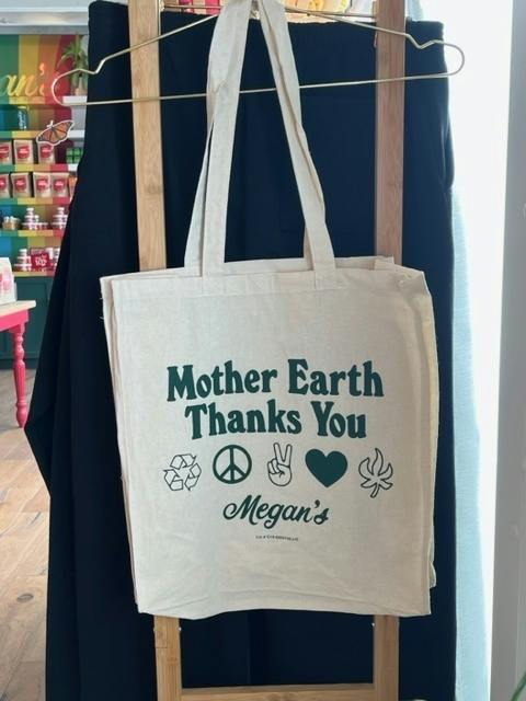 MOTHER EARTH TOTE BAG - NATURAL