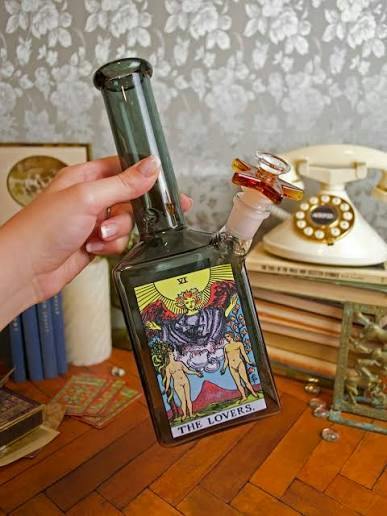 Tarot Bong