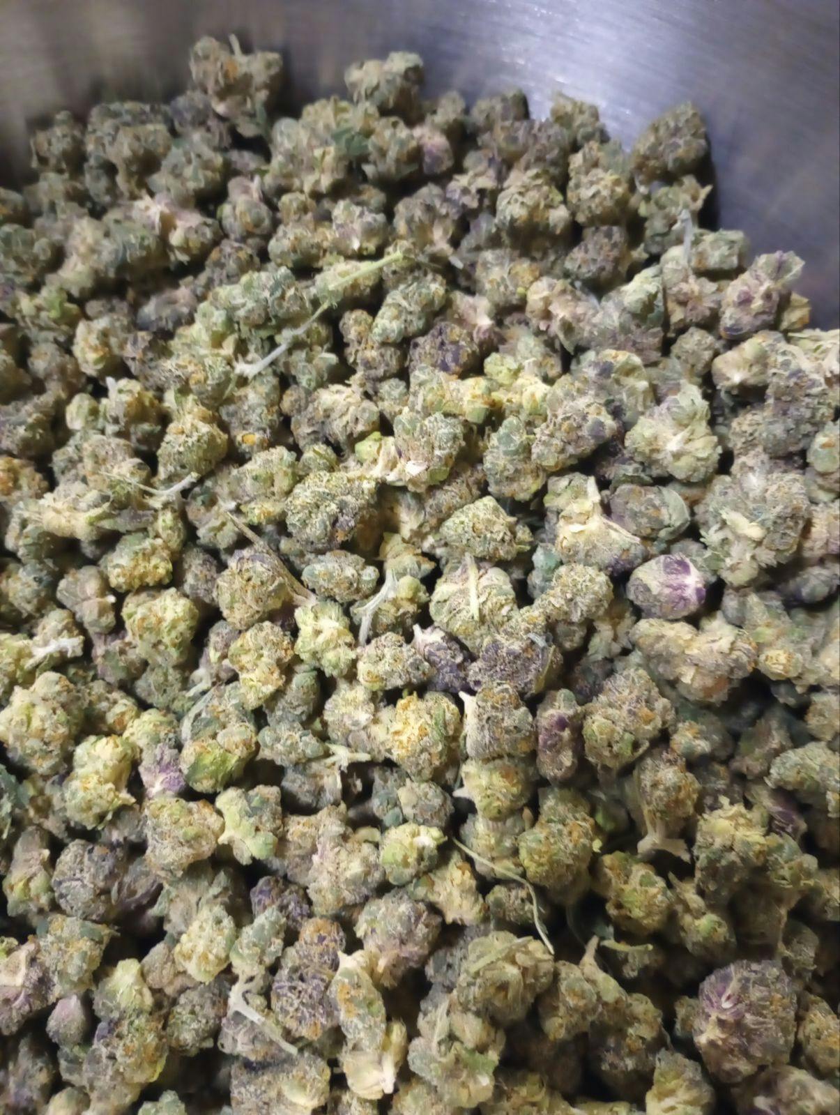 Air Headz (Bronze Tier) at Neighborhood Provisions(Cannabis Co of Alpena)