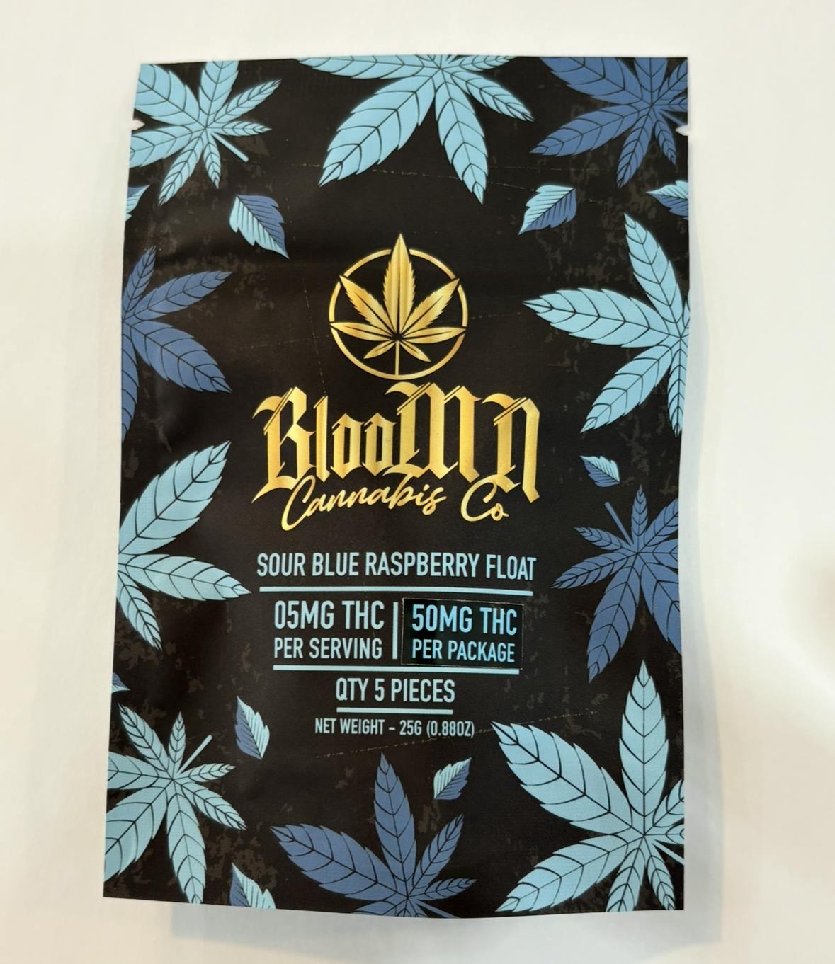 BlooMN Gummies Sour Blue Raspberry Float