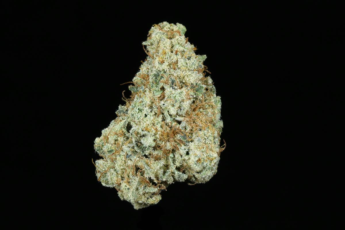 Honey Banana Flower (25.72% THC)