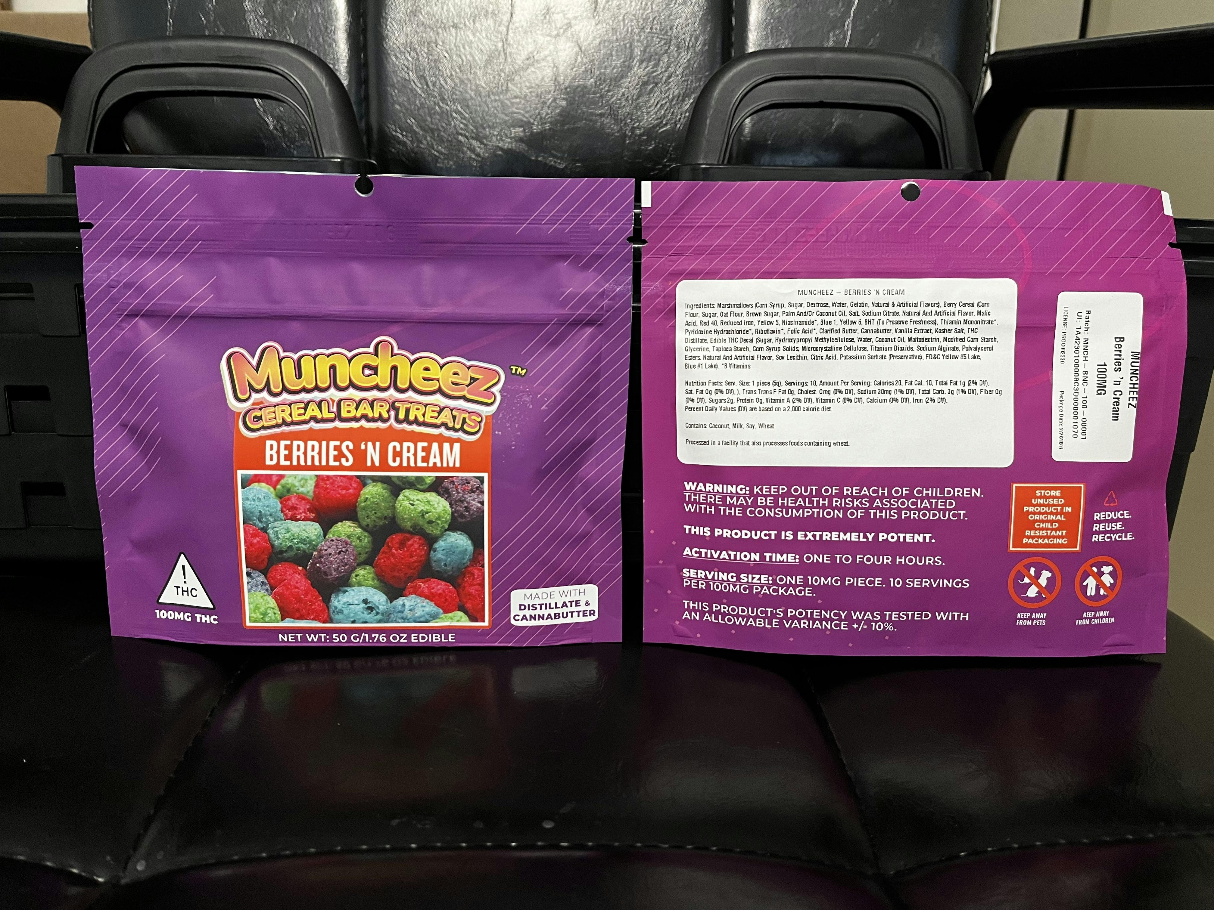 MUNCHEEZ - 100mg - Berries n Cream