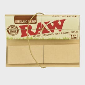 RAW Connoisseur Organic Hemp Rolling Papers & Tips - 1 1/4