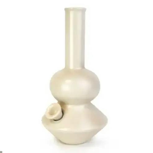 SUMMERLAND CERAMIC MATTE WHITE W/ SPECKLE LAND YACHT BONG
