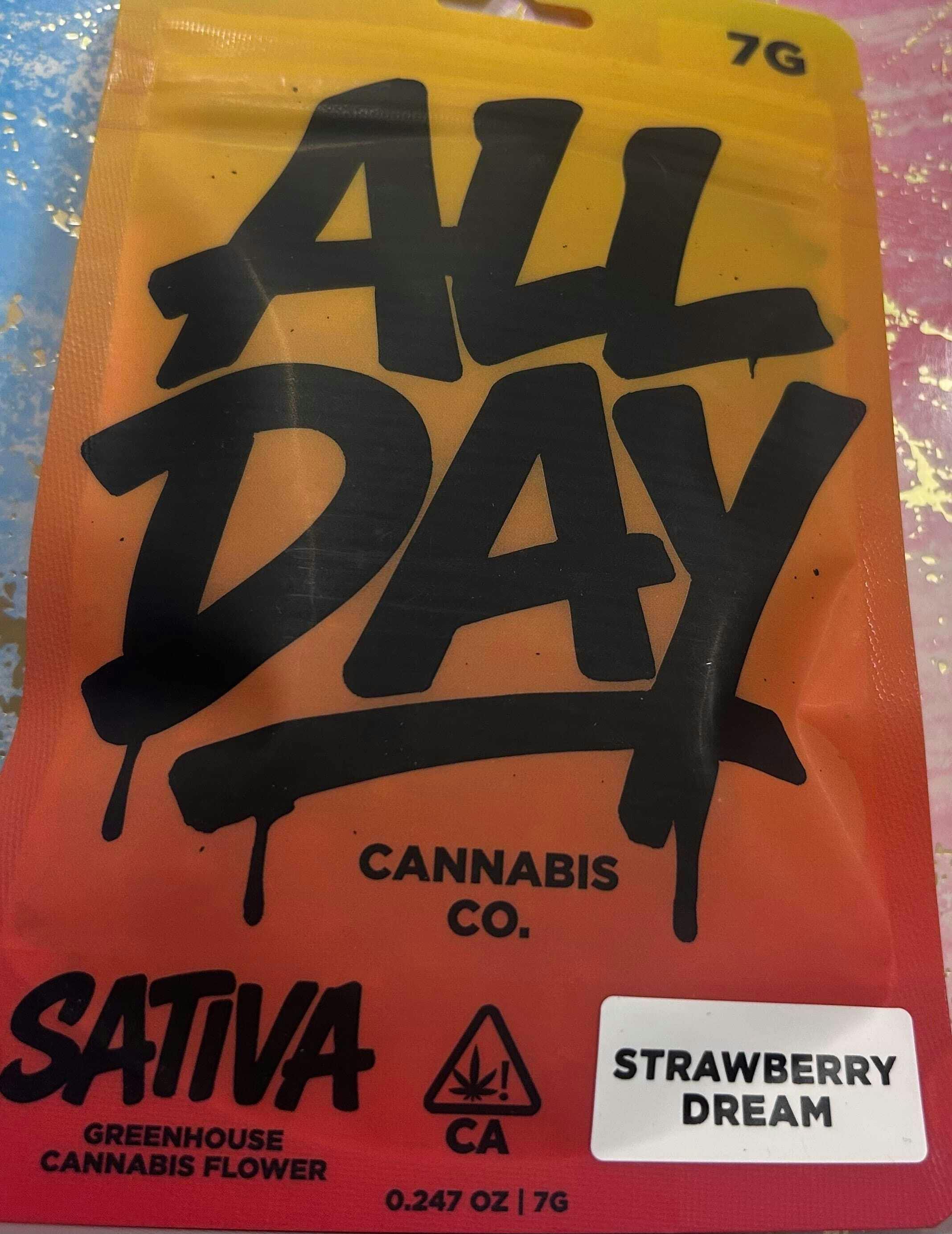 All Day - Strawberry Dream: 7g Flower