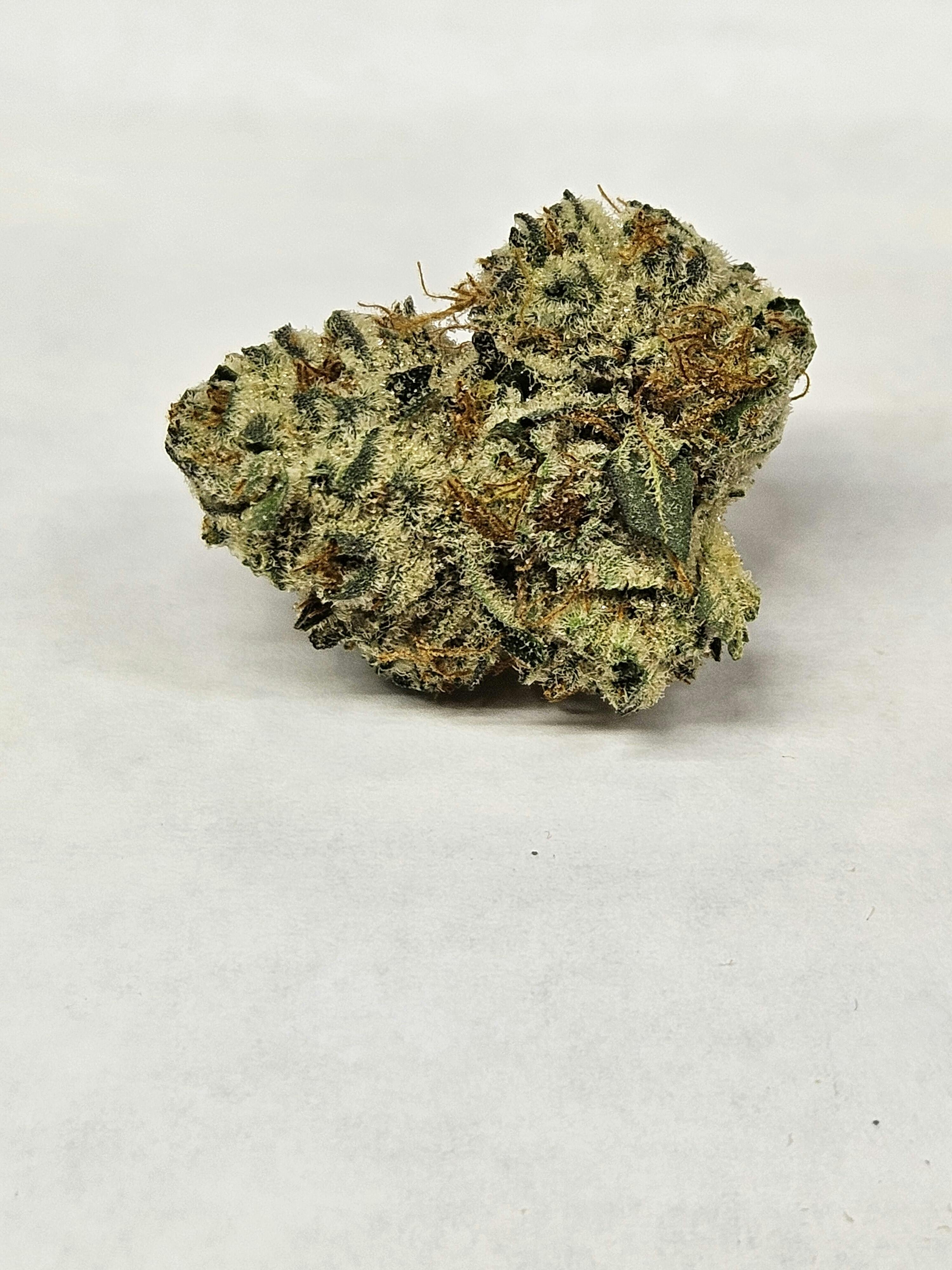 Glitter Bomb x Sweet Tea *H* cannabis product