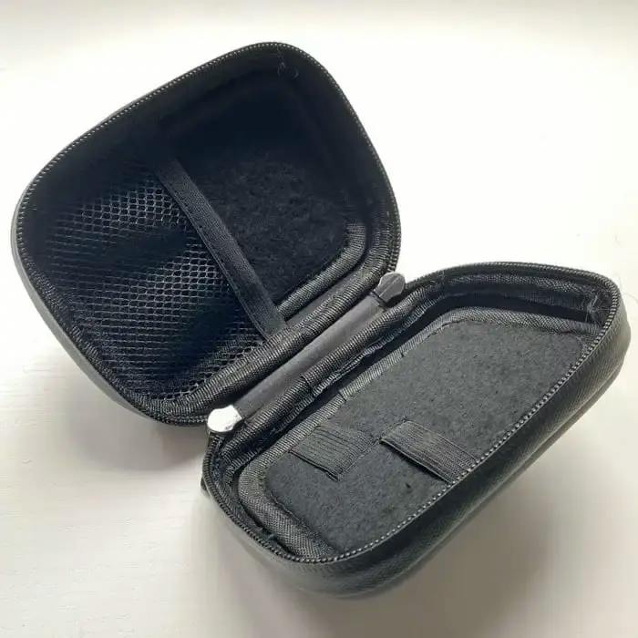Hard accessory carrying case