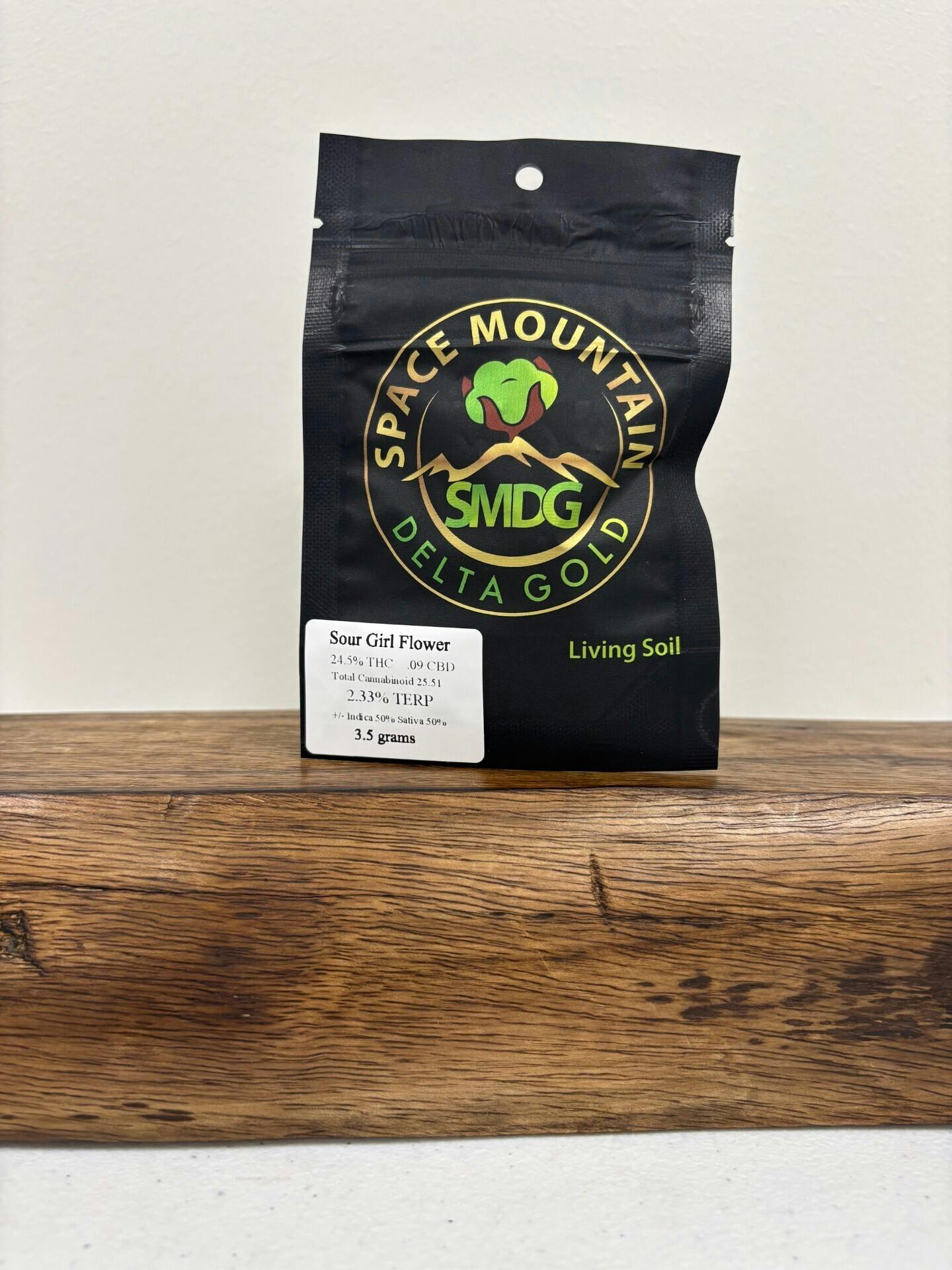 Space Mountain - NL x Skunk (3.5) at Far & Dotter Cannabis Dispensary