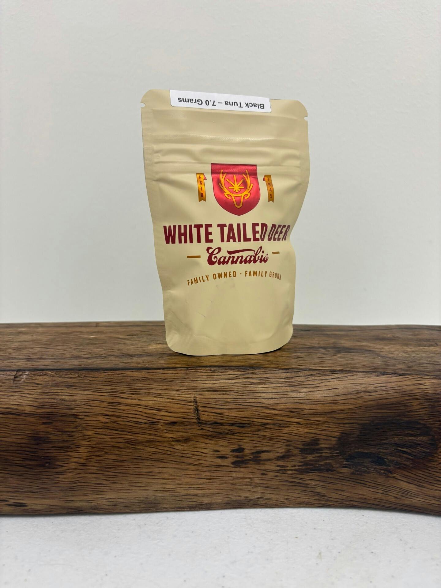 White Tailed Deer - Black Tuna (7g)