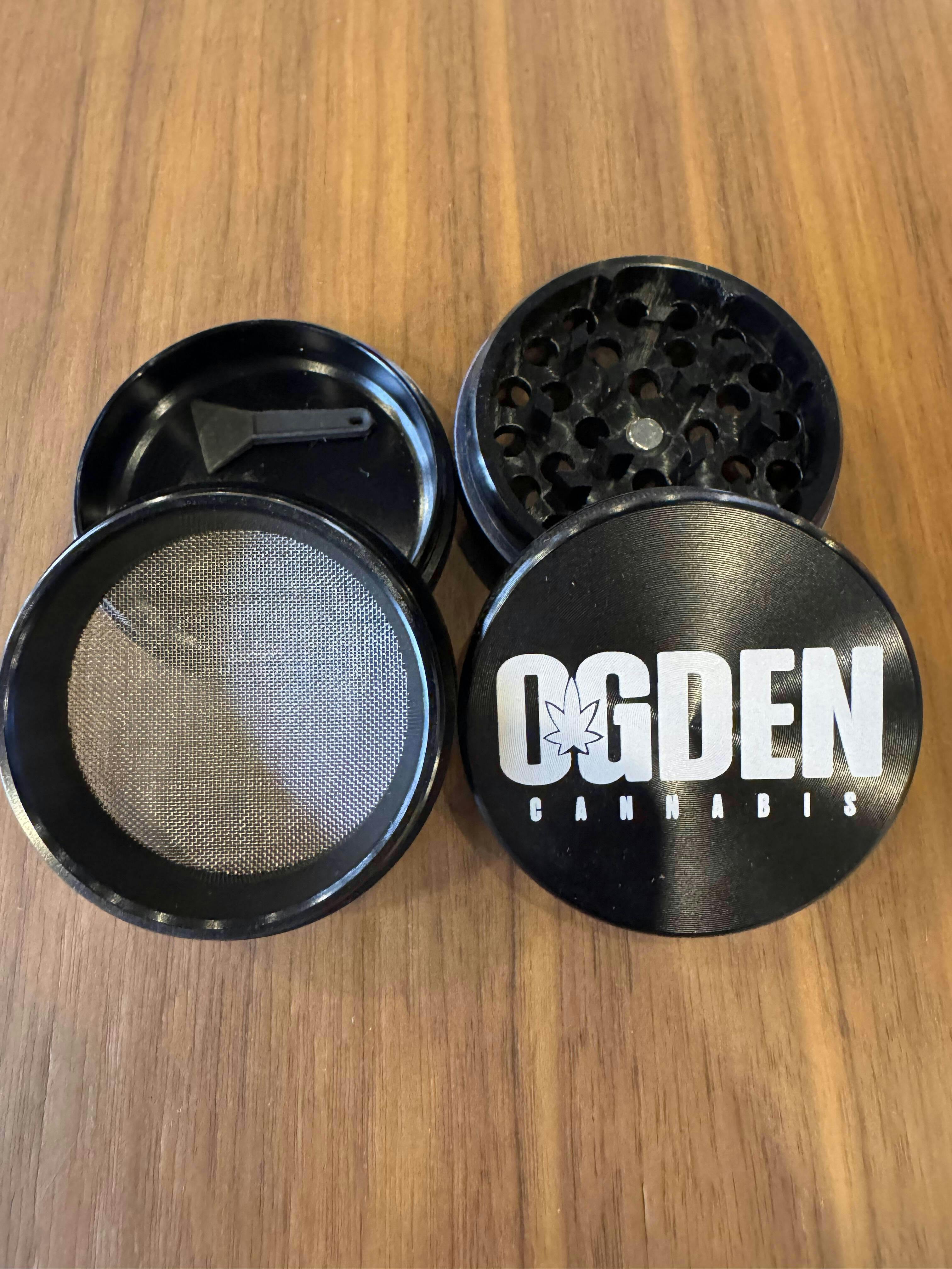 Ogden Cannabis Grinder - Black