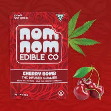 Nom Nom | Strawnana Matcha | THC Gummies | 200mg