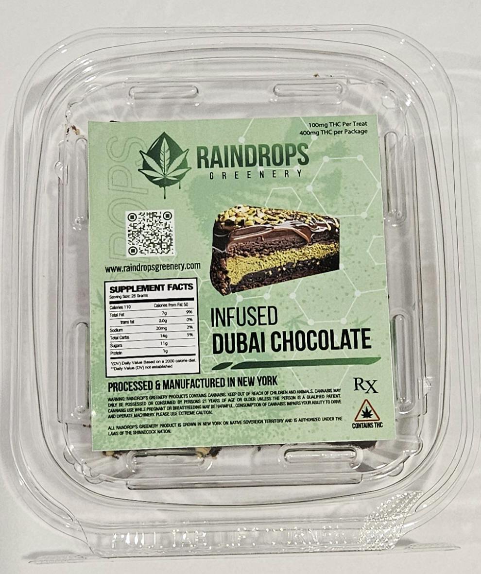 Dubai Chocolate Cake at Raindrops Greenery