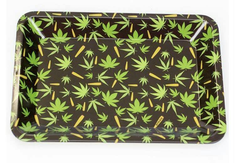 Little pot leaf design