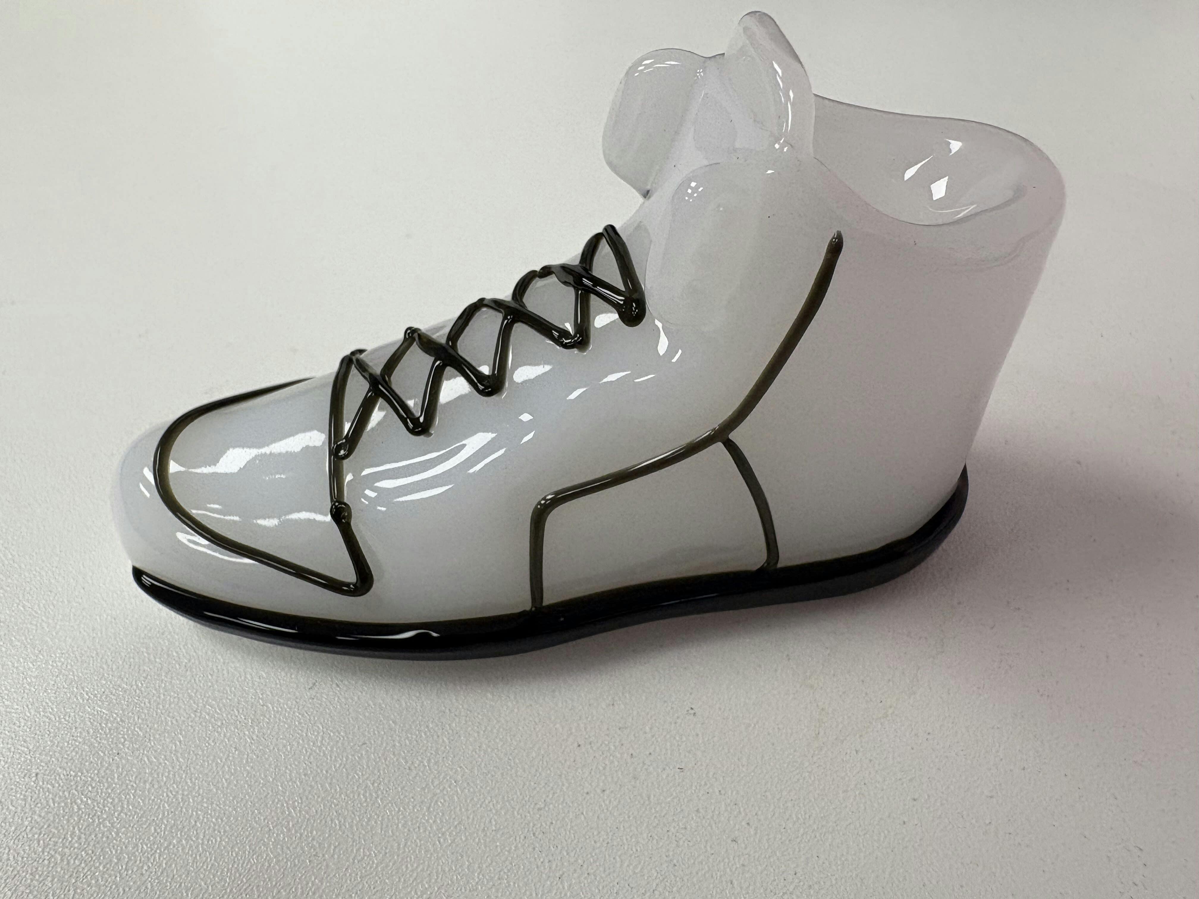 arsenal shoe hand pipe white