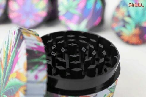 Accessories | 75mm SirEEL Weed Leaf Polymer 4 pc. Grinder | LuvBuds