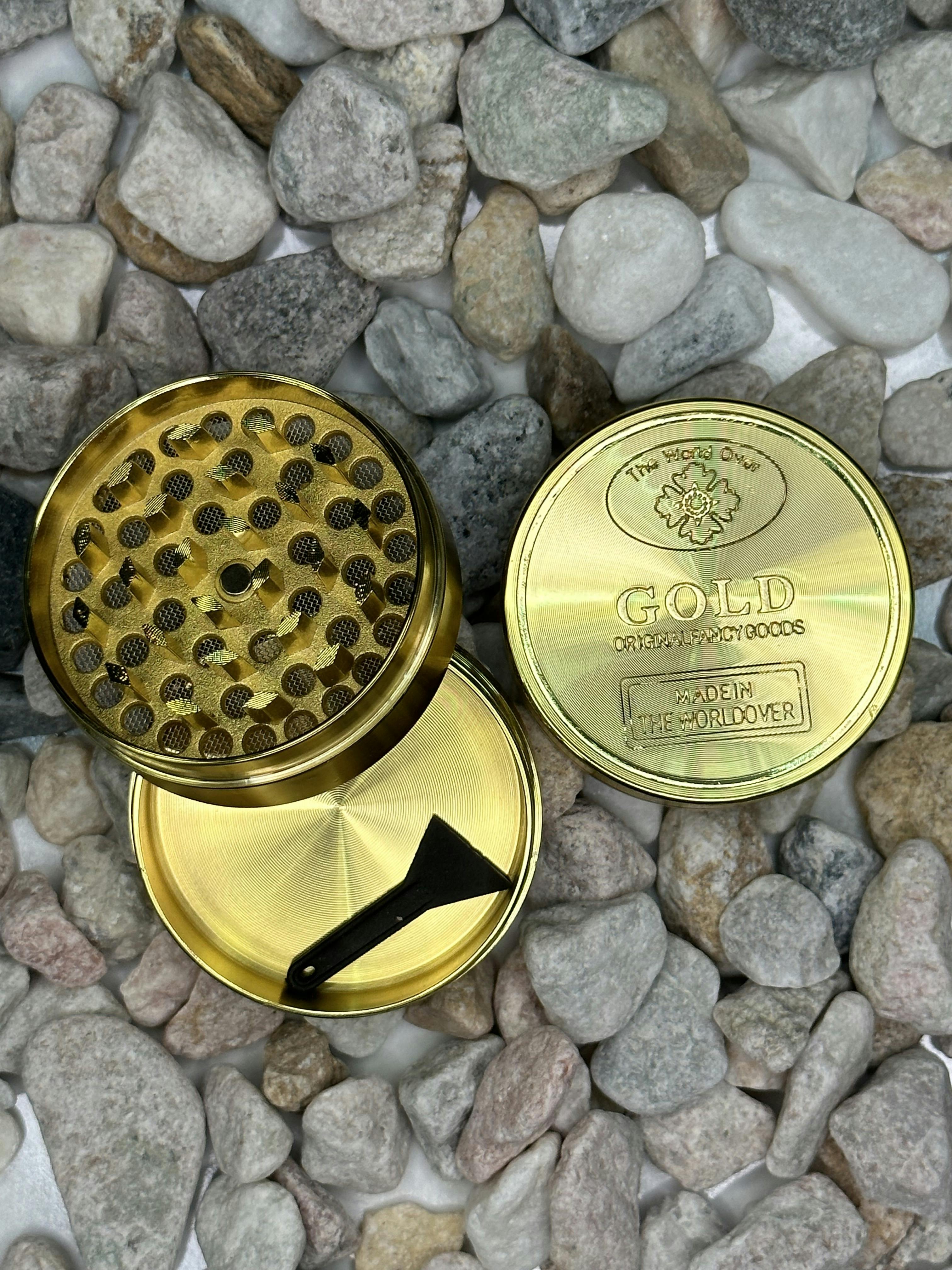 Large 3-Piece Coin Grinder - Gold - 50mm | Grinder