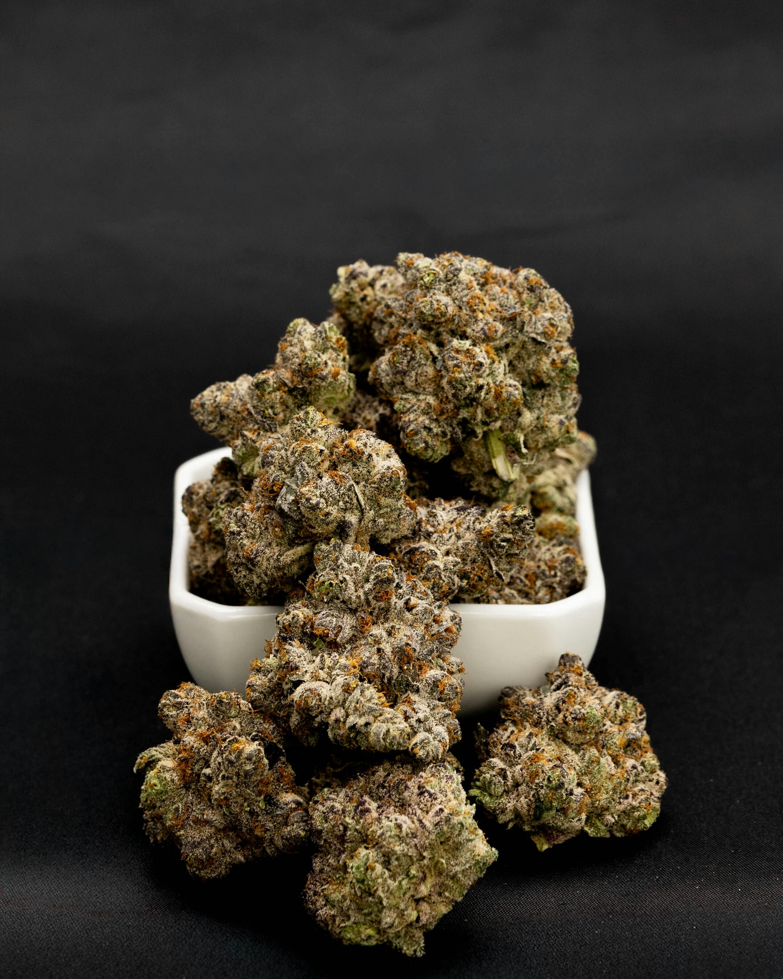 MindRight - Bulk Flower - Oreoz Blizzard (Hybrid)