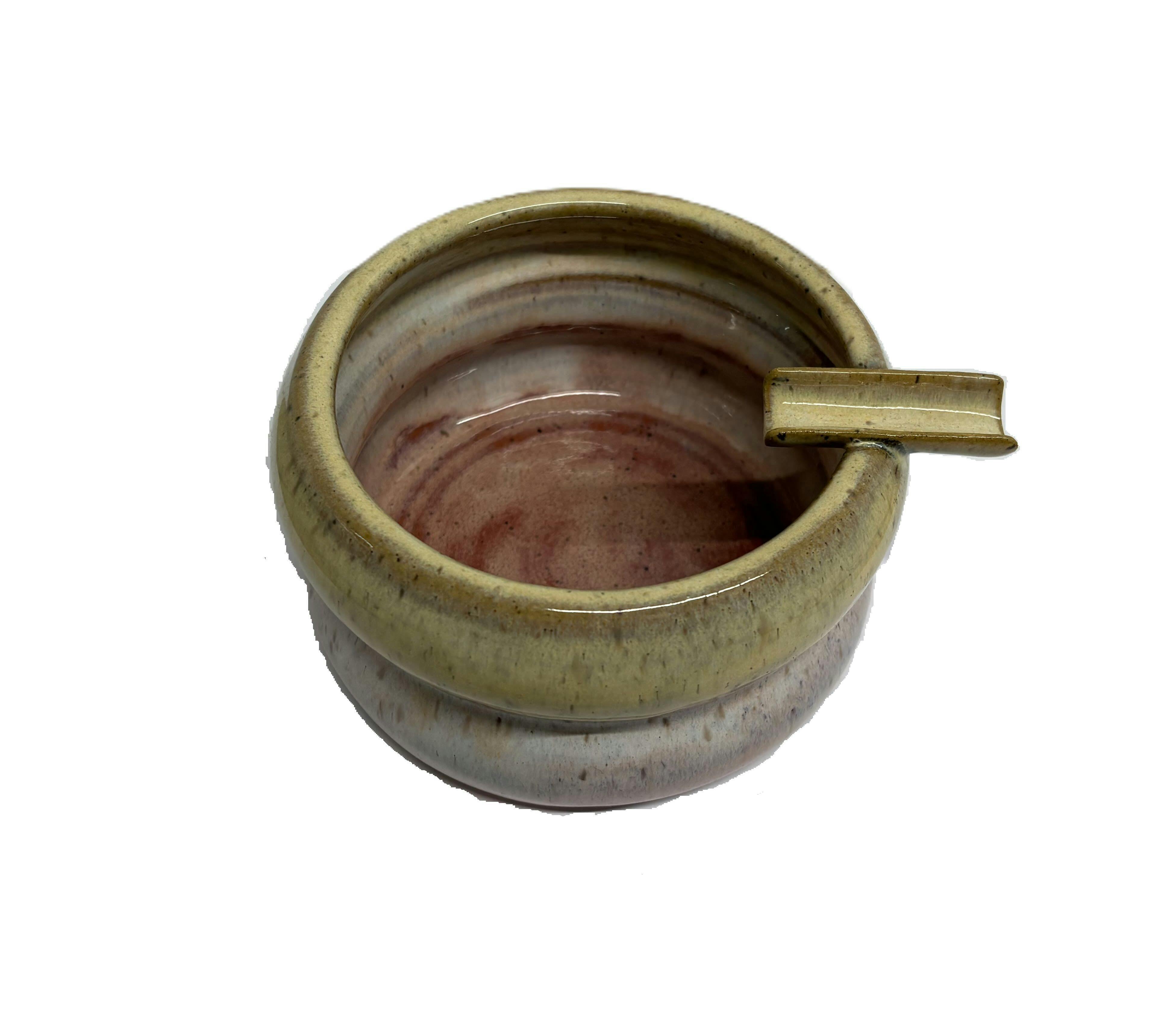 Beige bowl clay ashtray