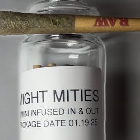 MIGHT MITIES! 6 MINI INFUSED IN & OUT PRE-ROLLS