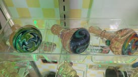 ISO Color Plate Spoon Pipe - Colorado Blown