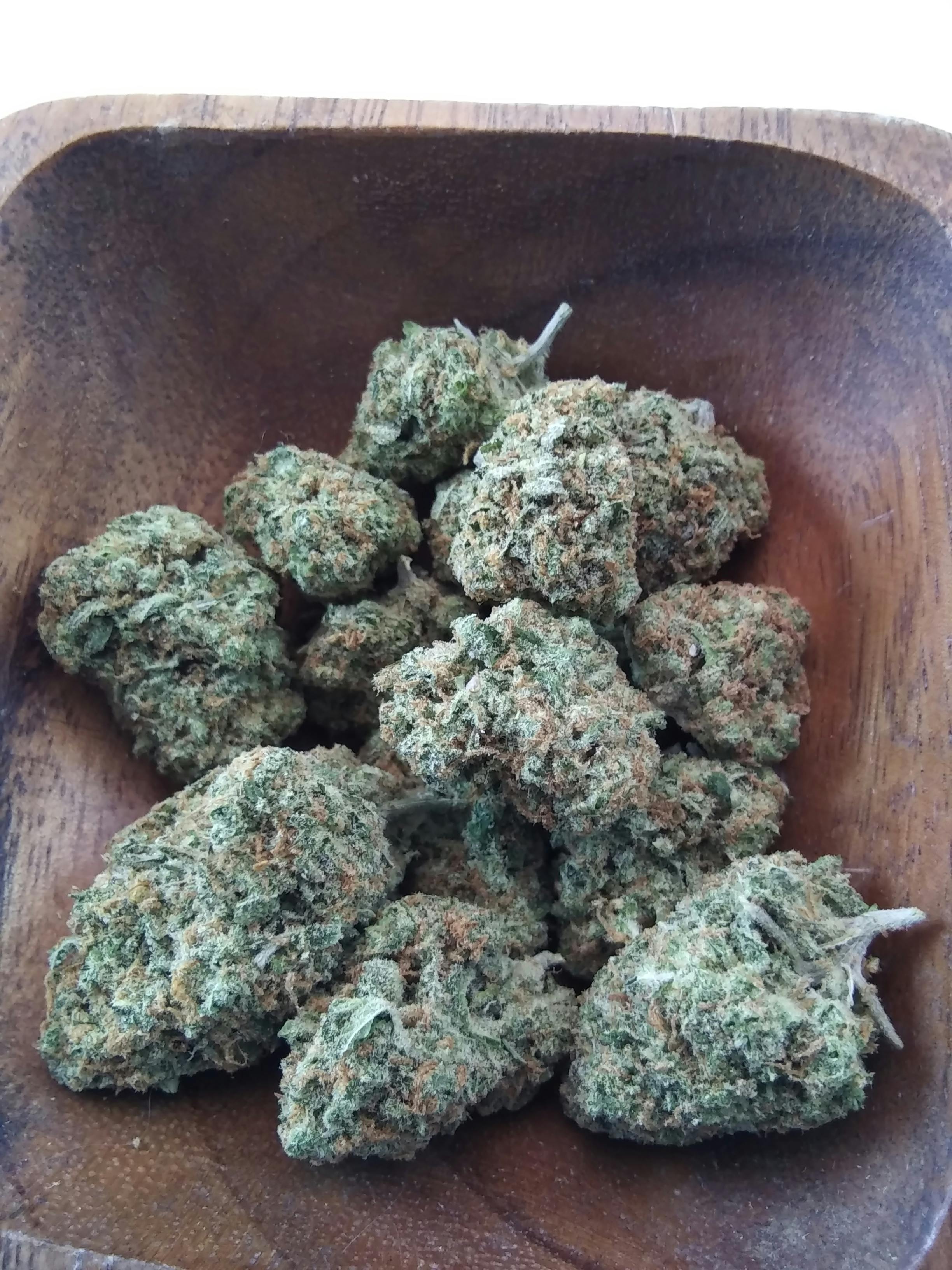 Platinum Shelf Afghani