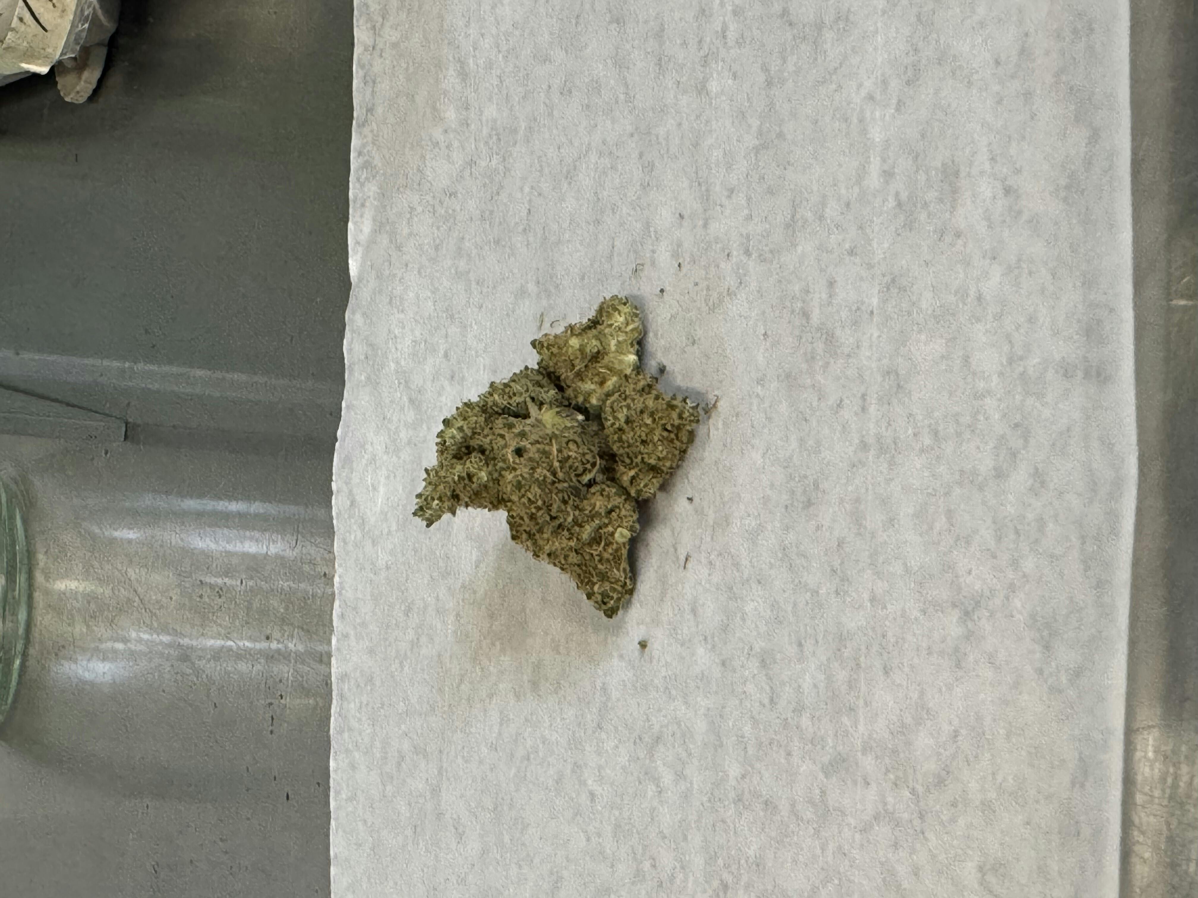 Abula 1g Flower 17.23% THC By Alaskabuds