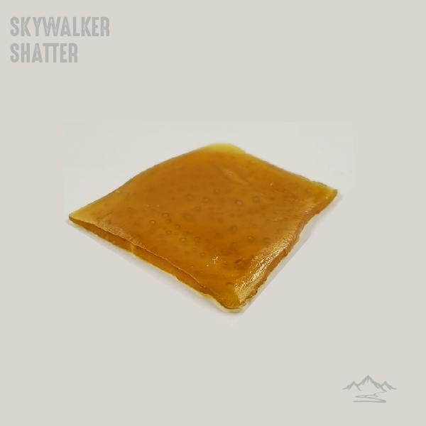 Santa's Cookies (hyb) | Shatter | 76.02%THC | 3.76%Terp | Tanana Herb Co.