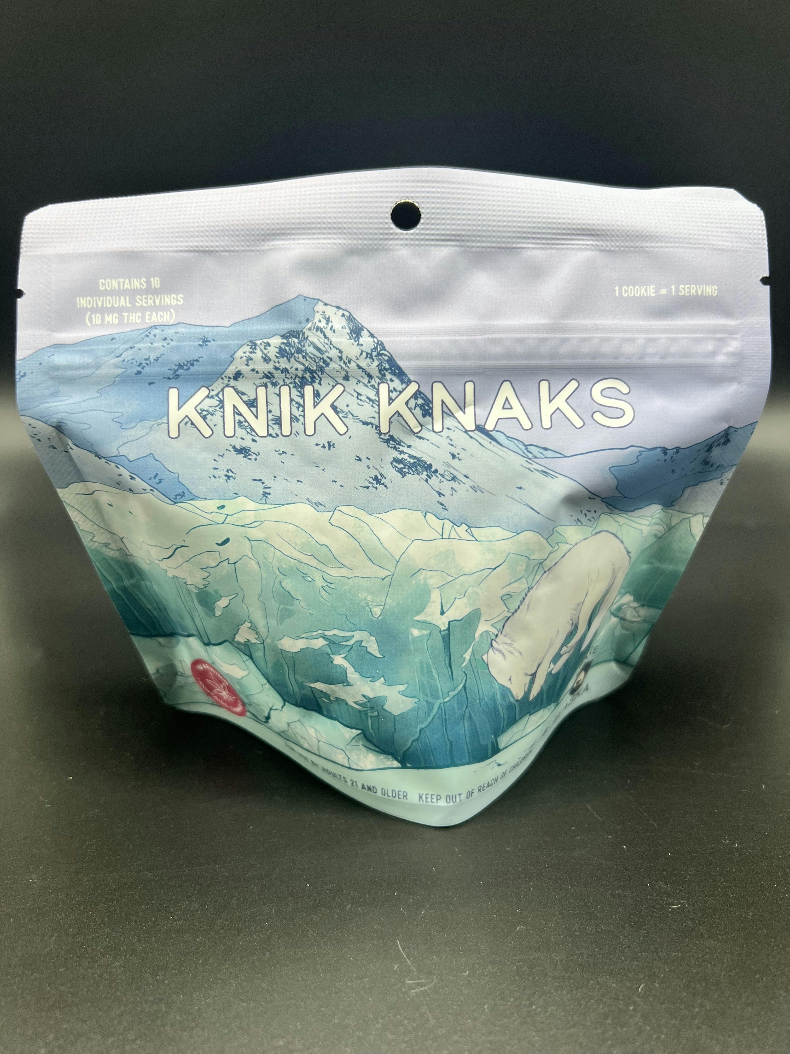 Knik Knaks (Peanut Butter Chocolate Chip Cookies)