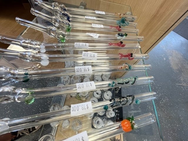 Handblown Dab Straws at Lake Smoke Farm