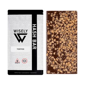 Wisely Edibles - Milk Chocolate Toffee Crunch Hash Bar (10mg squares/100mg package Live Rosin)