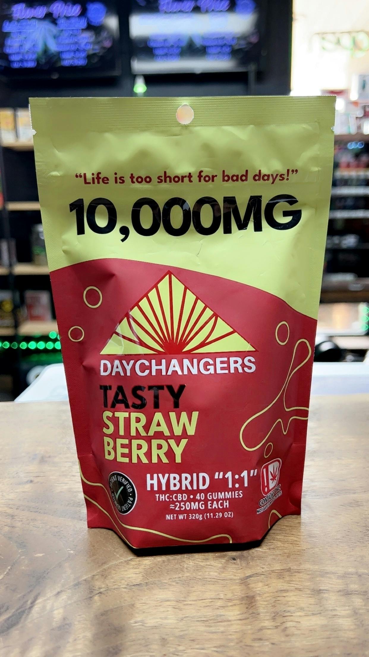 Day Changers - 10,000mg Tasty Strawberry Gummy 40ct
