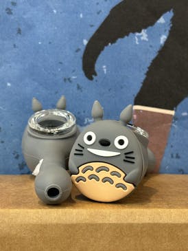 totoro silicone pipe