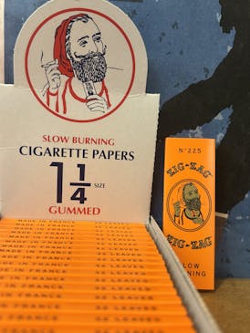 Zig Zag 1 1/4 Imported French cigarette papers