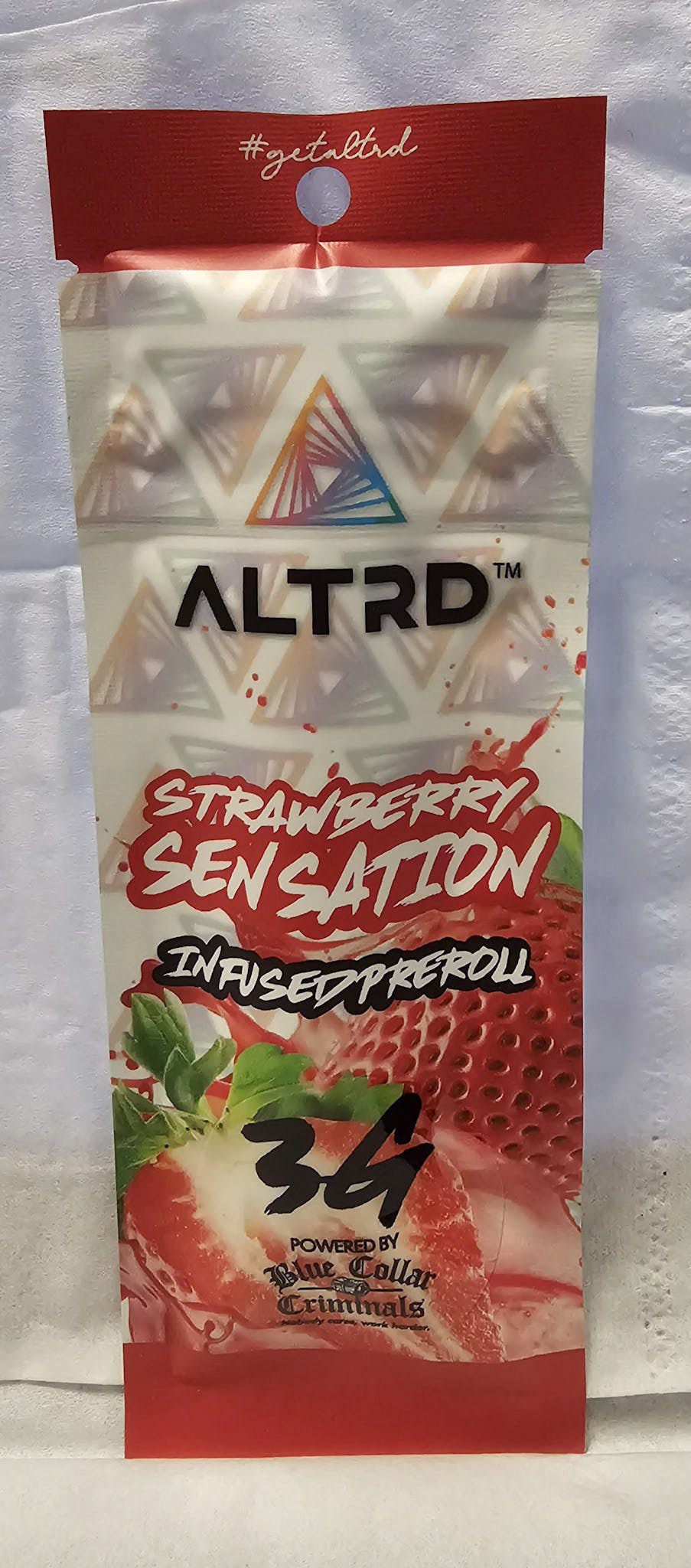 ALTRD | Strawberry Sensation | Infused Joint | 3g by ALTRD