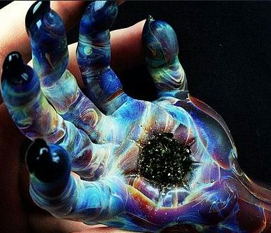 C Store - Glass Hand Pipe - Hand Shape