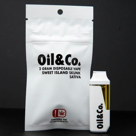 2g Sweet Island Skunk Disposable - Oil & Co (Sativa)