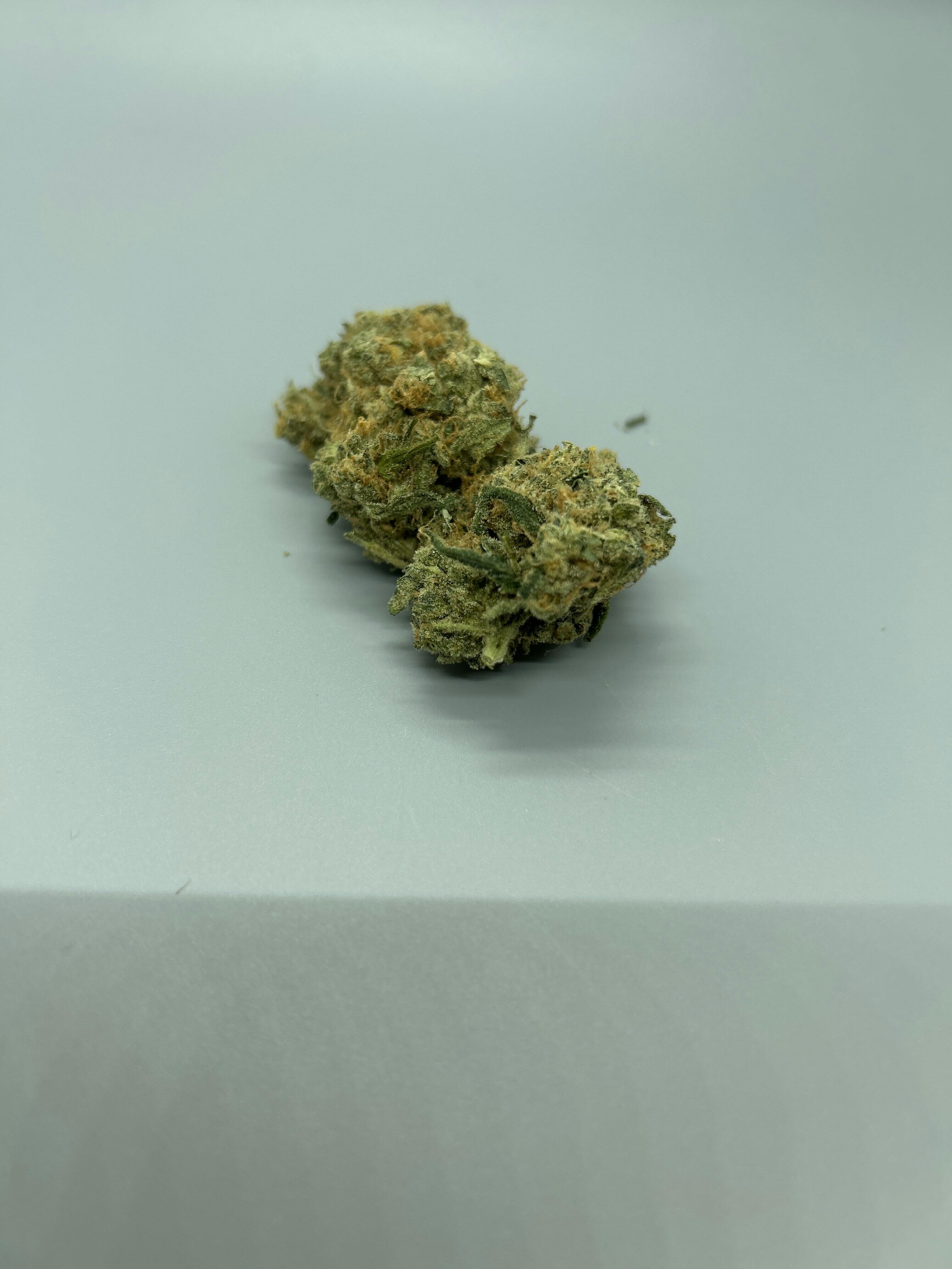 Vera | Lemon Darkness x Peach Breath | 3.5g | Exclusive Online Ordering ONLY