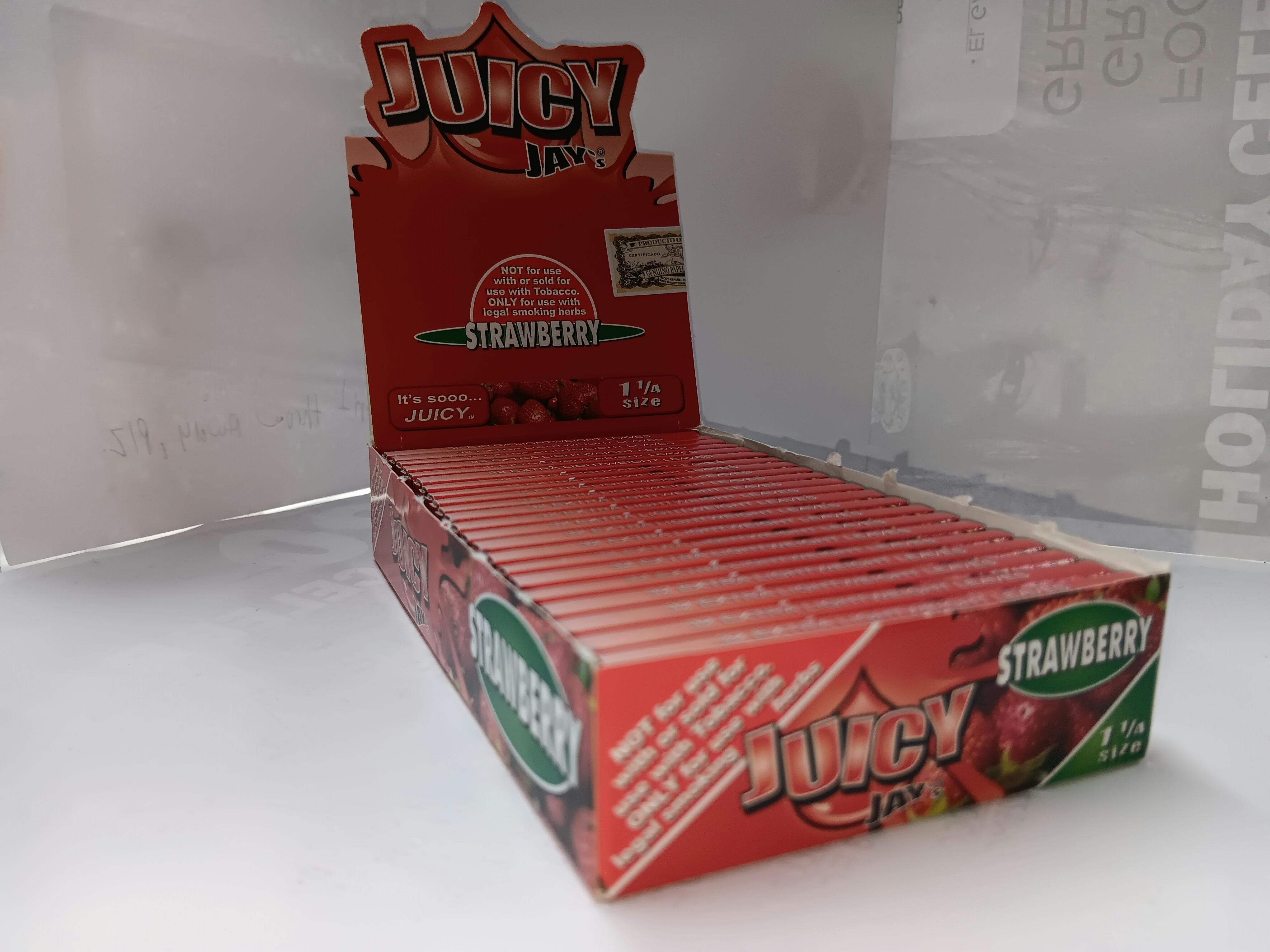 Juicy Jay 1 1/4 Papers - Strawberry at Kush Gardens Dispensary - Muskogee