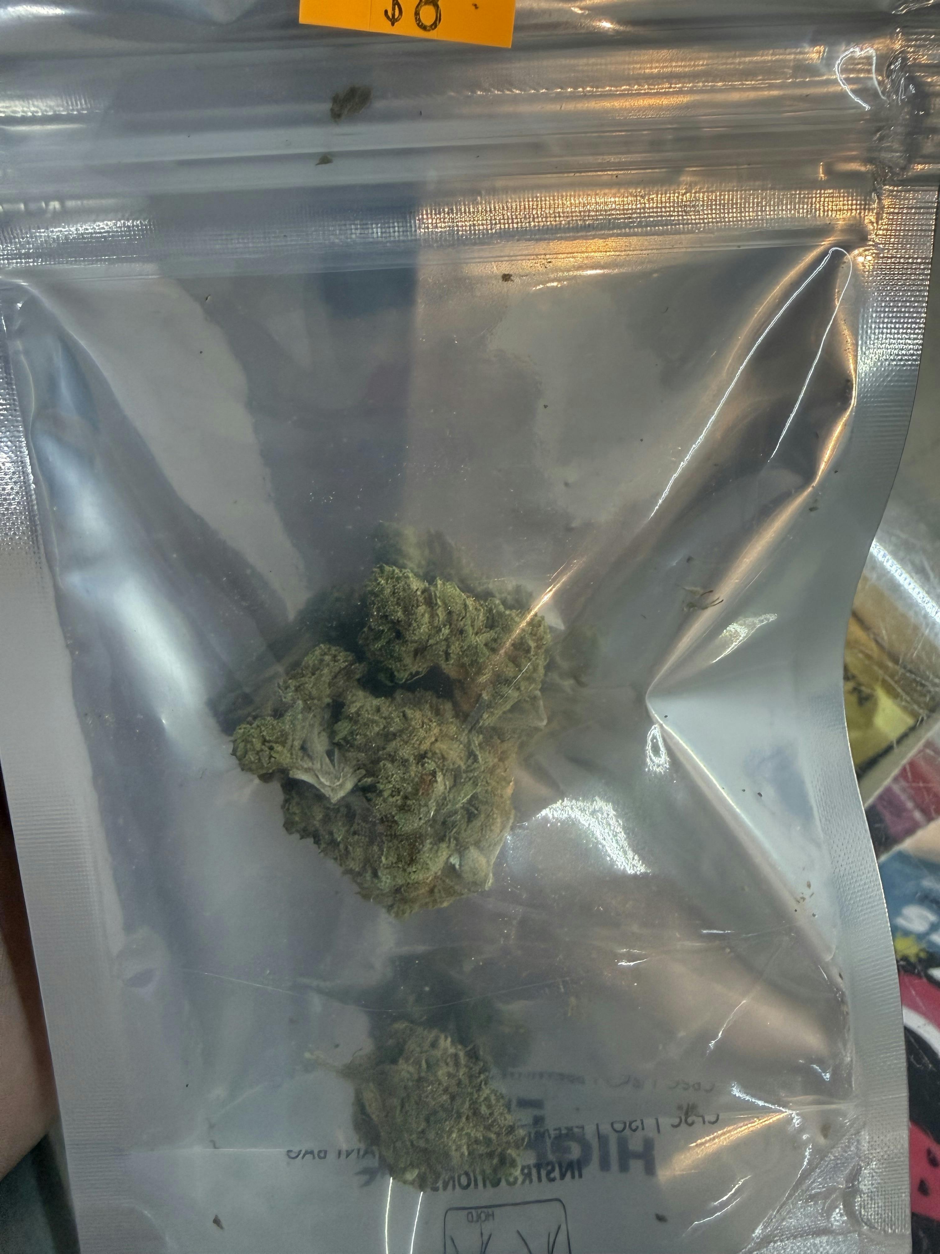 Bud Traderz | Flower | Lemon Bean Skittles x Gorilla Glue | Sativa | 2g