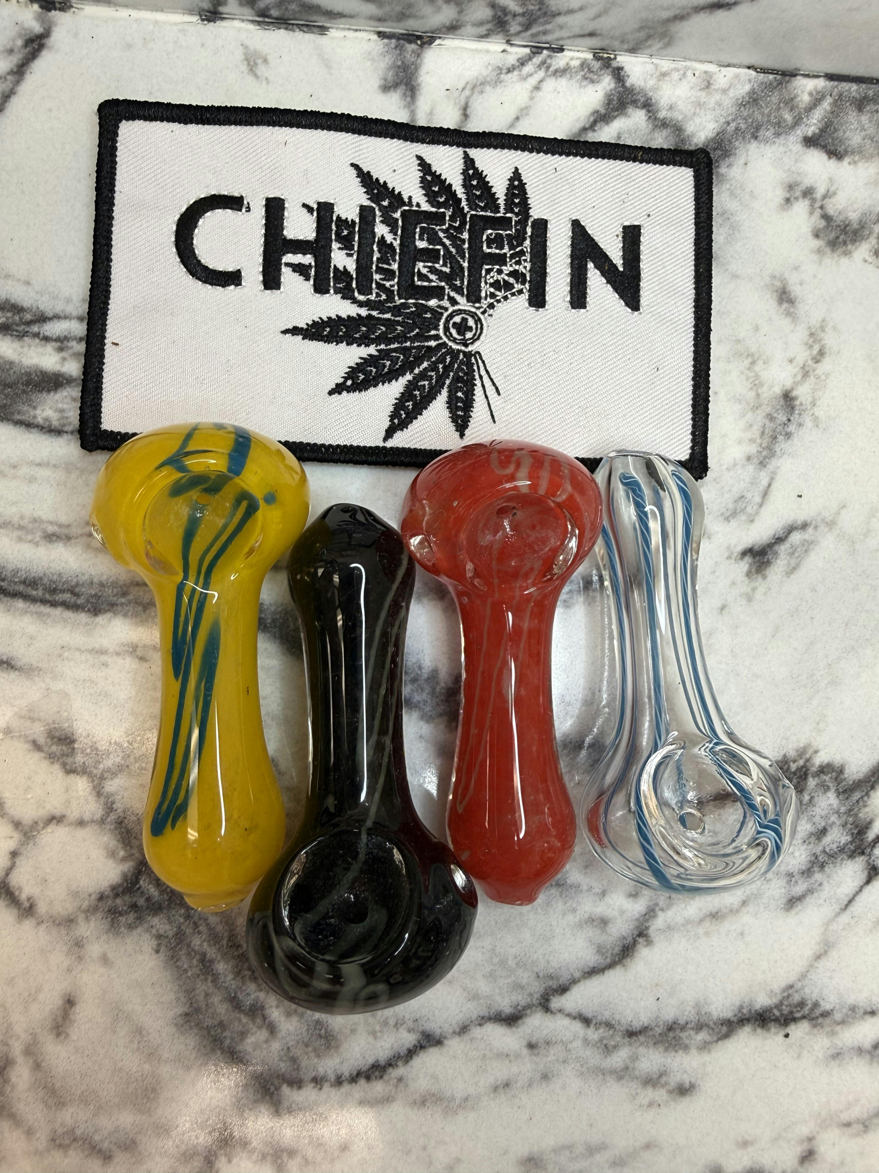 2.5 GLASS PIPE FROM JAR