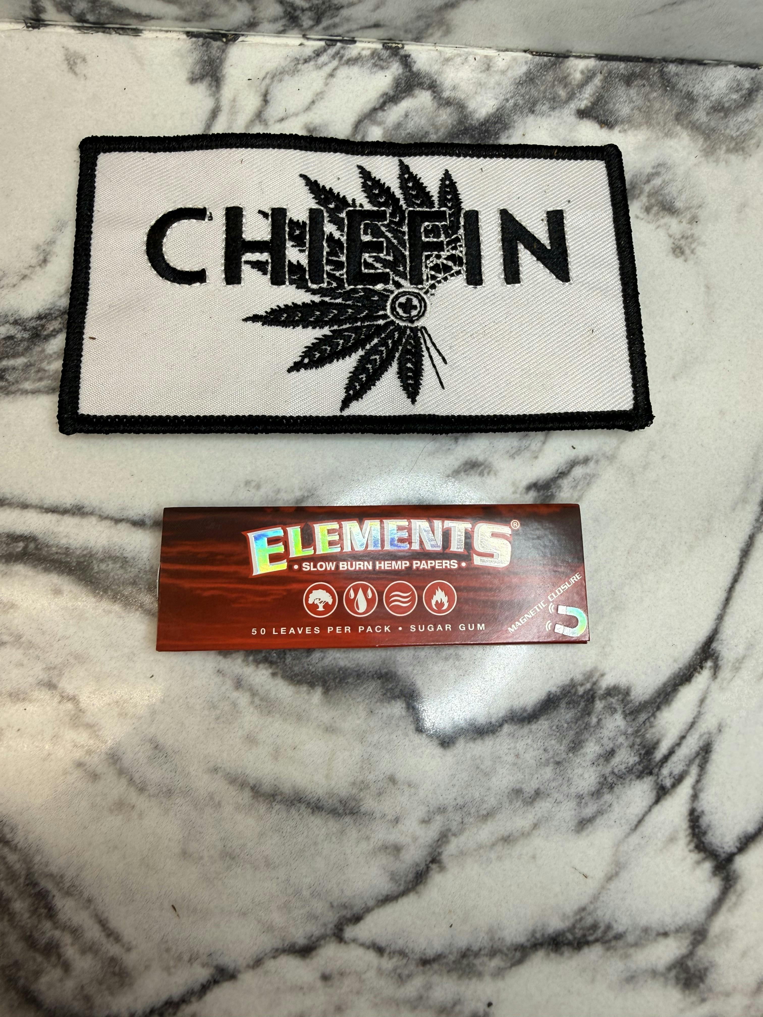 Element - Red Papers 1 1/4 - 50ct - Accessories | Accessories
