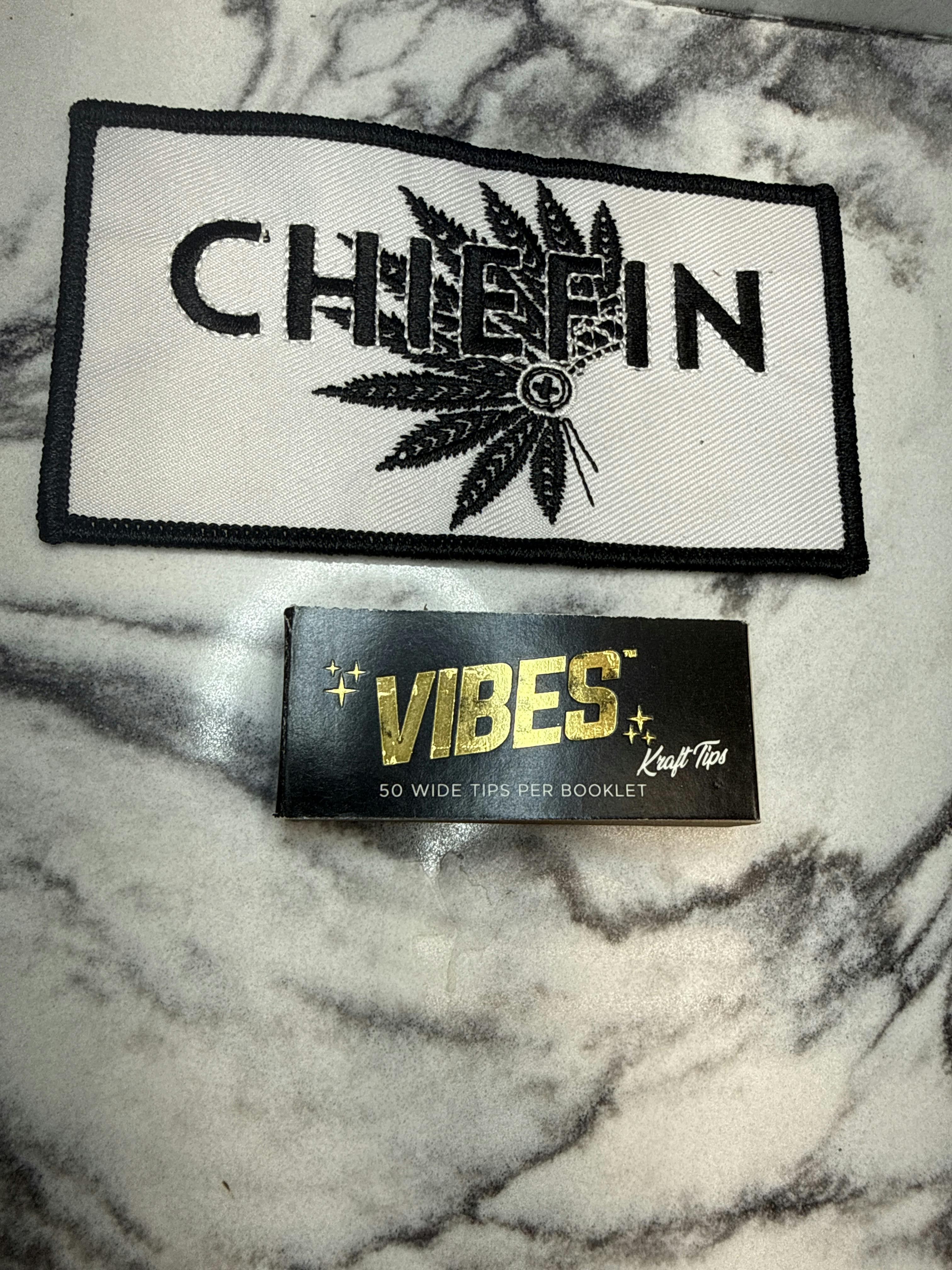 Vibes Rolling Papers Wide Kraft Tips *21+ NO MED CARD NEEDED*