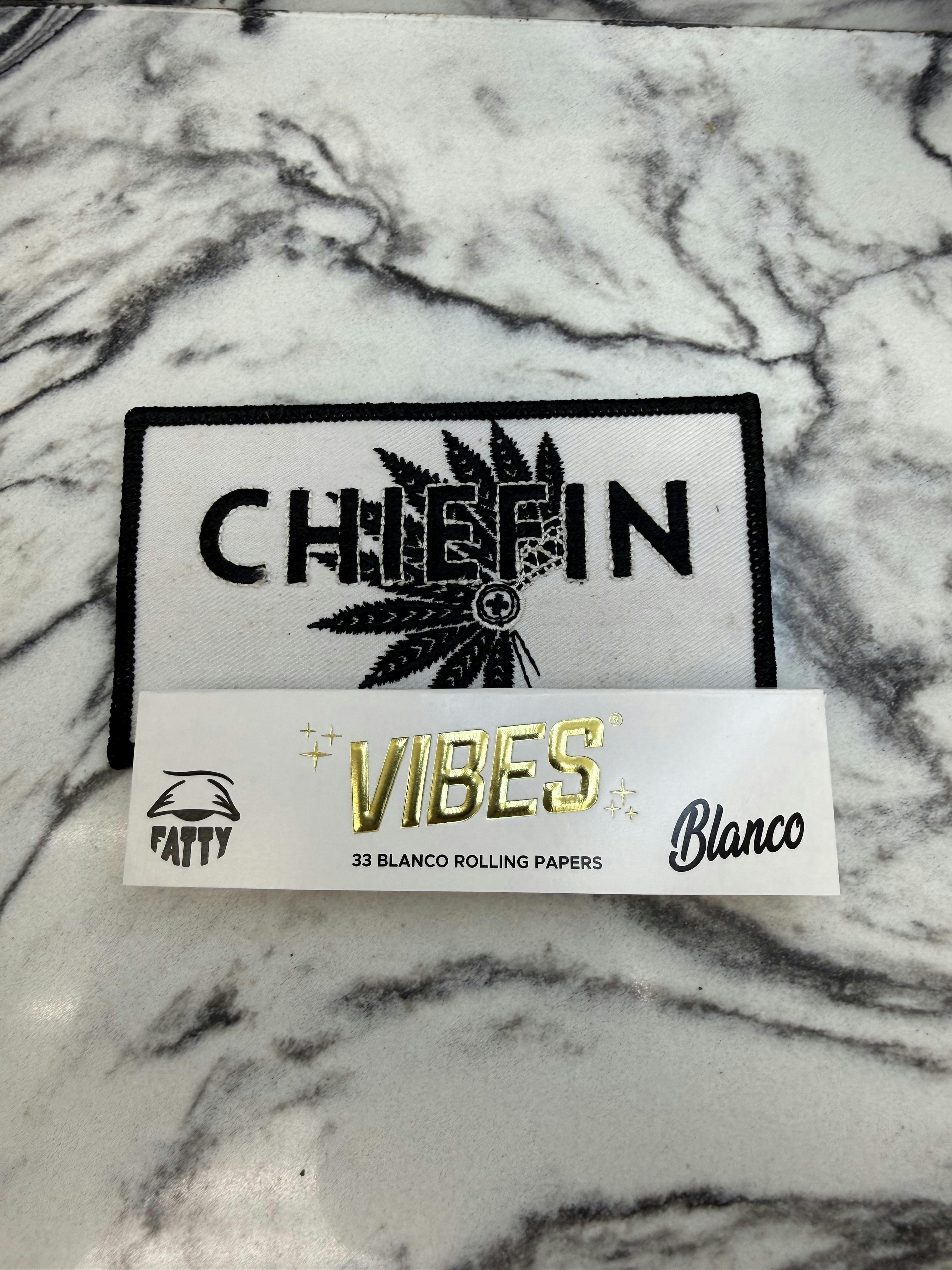 Vibes Blanco Rollings Papers FATTY *21+ NO MED CARD NEEDED*