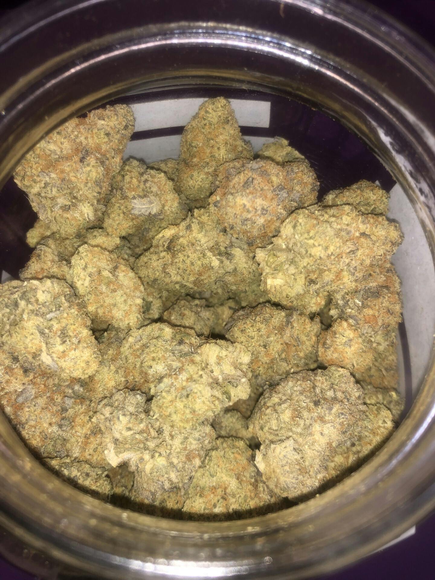 Wedding Crasher - 29.52% | $30 1/8 | $50 1/4 | $75 1/2 | 3.04% Terps | .10% CBG | $100 oz Special