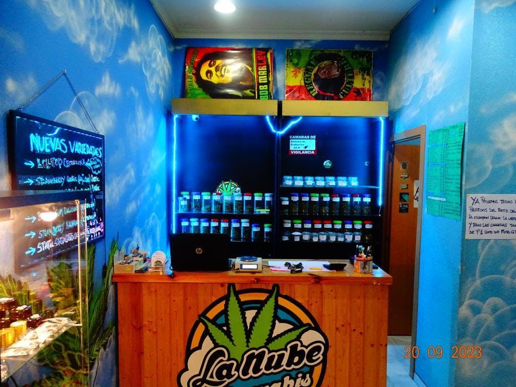 La Nube Cannabis Club Info, Menu & Deals - Weed dispensary Sevilla,  Andalucía