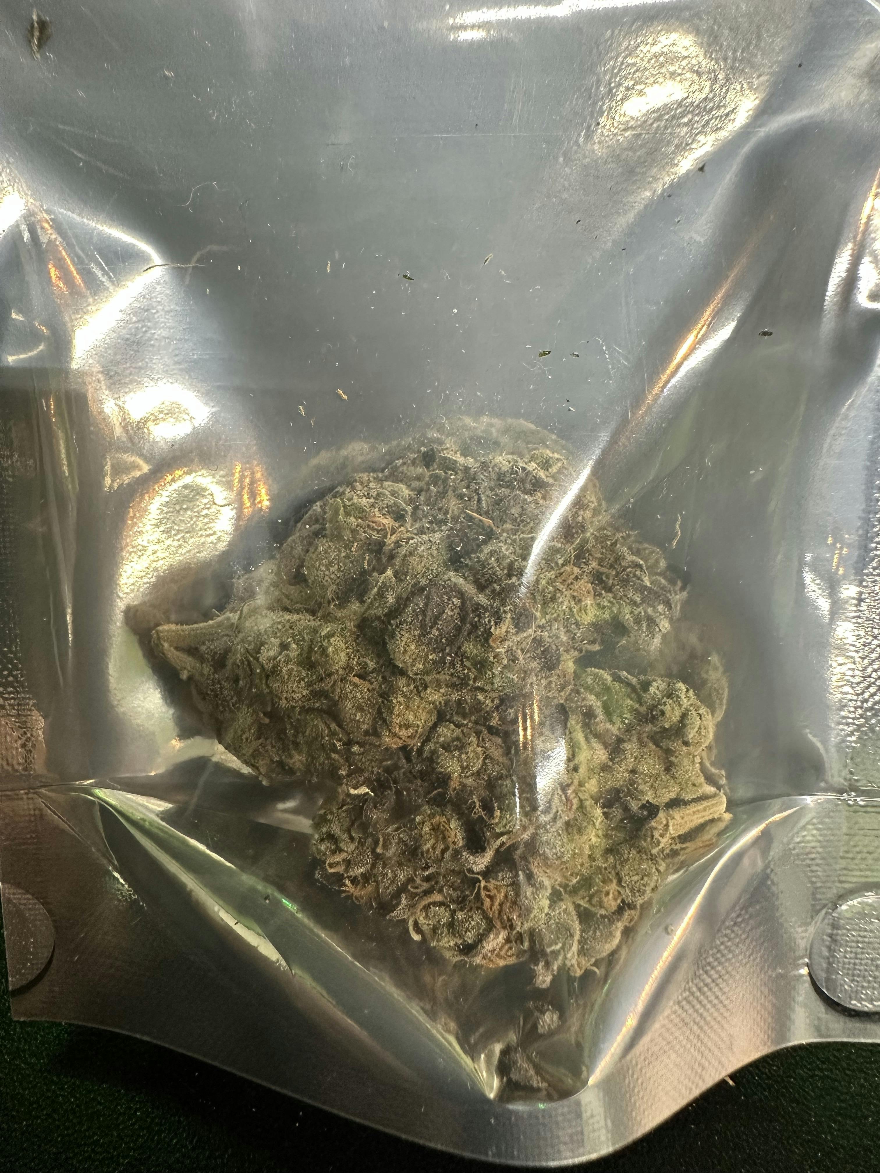 KUSH MINTZ 3.5 $15 ( BIG BEAUTIFUL BUDS)