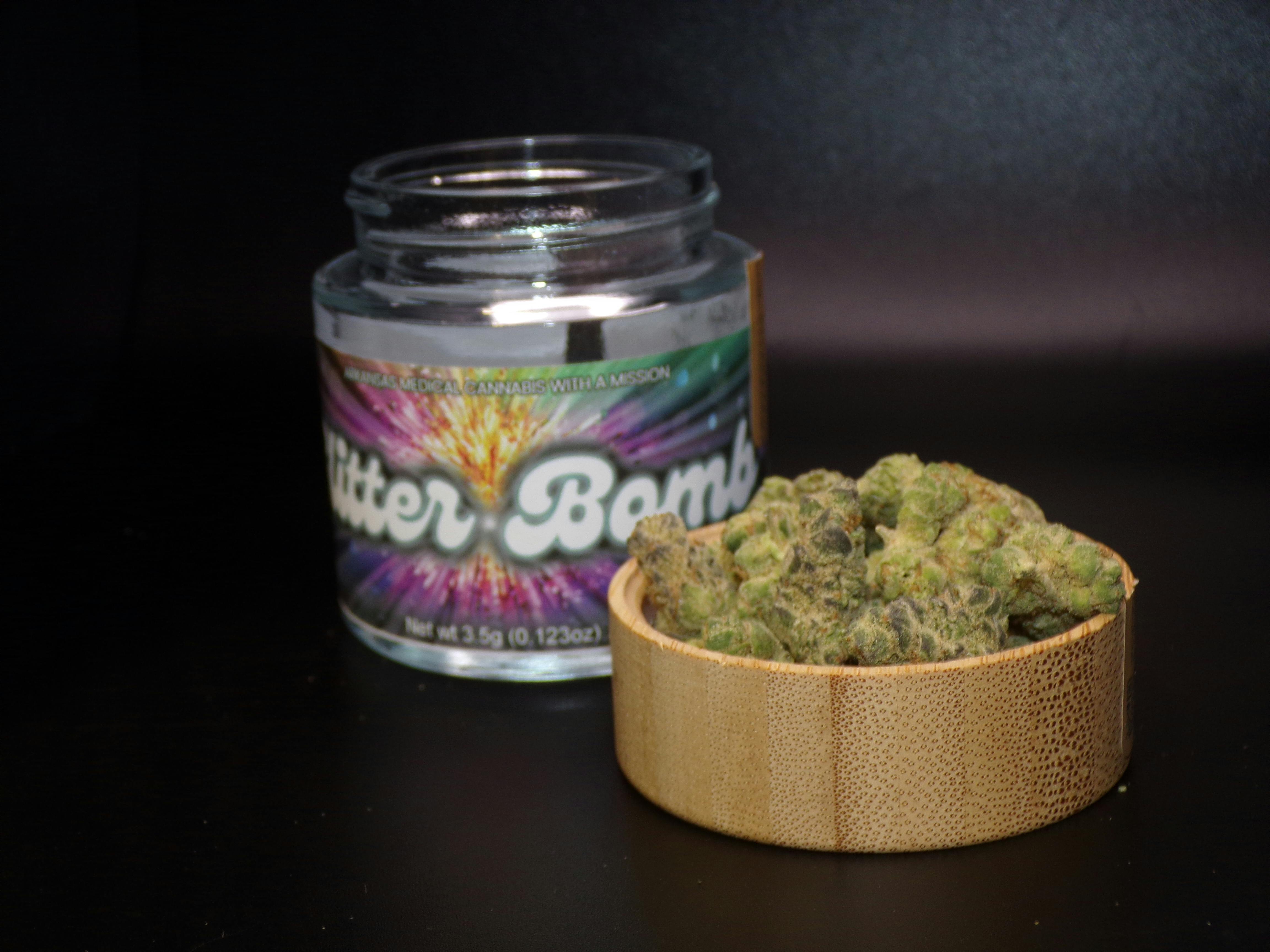Glitter Bomb | Big Buds | 3.5g