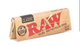 *1 Left* RAW 1 1/4 UNBLEACHED BOOK OF PAPERS