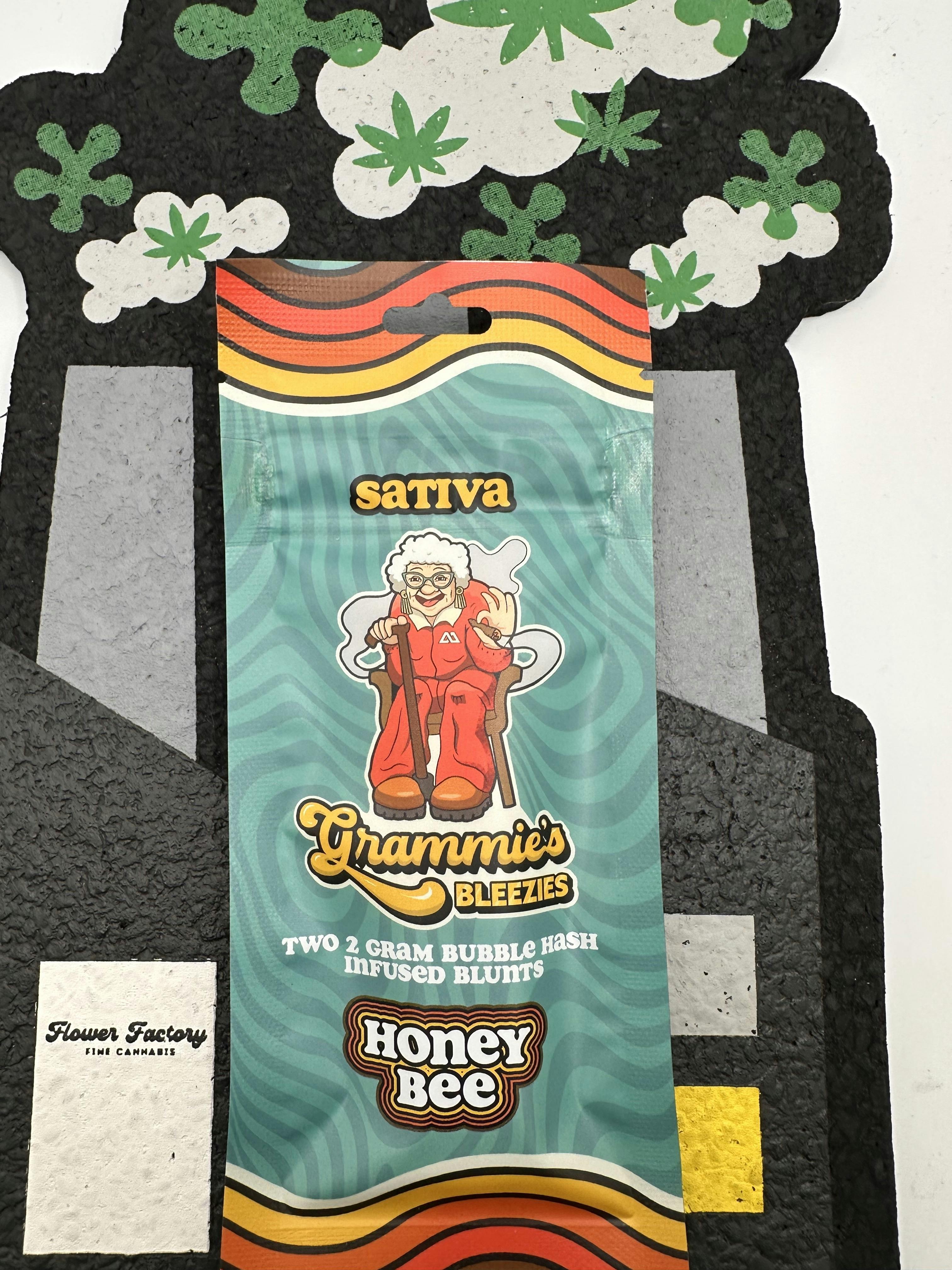 Honeybee two 2g Bubble Hash Infused Blunts